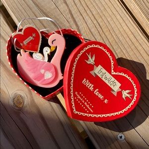 My little love Erstwilder brooch